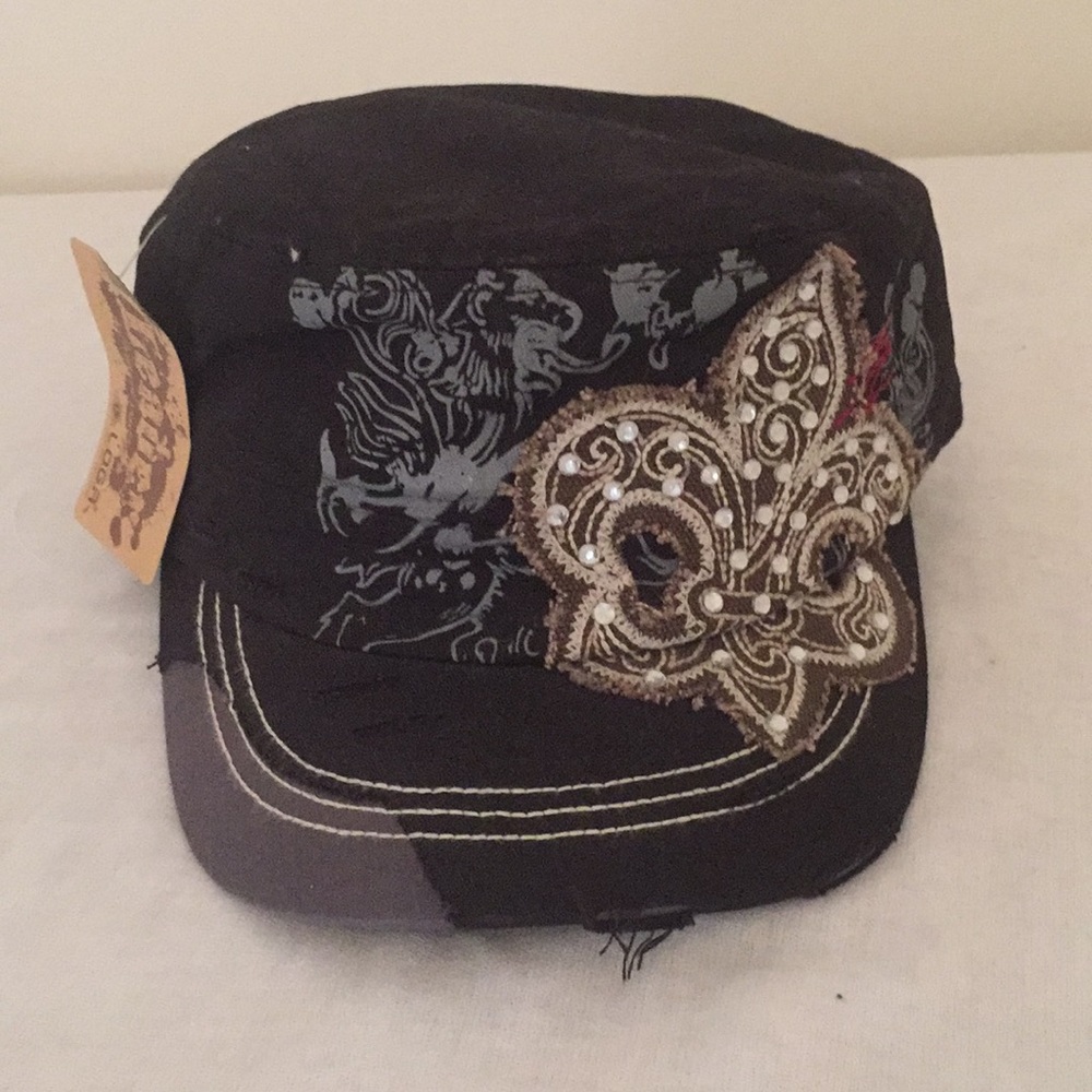 Leader Fleur de Lis hat